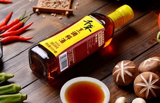 迎賓超市新品推薦 千禾東坡紅純釀紅燒醬油，零添加年貨好選擇